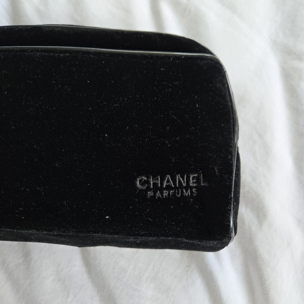 CHANEL Parfums velvet velour makeup cosmetic bag clutch case black - Picture 4 of 12